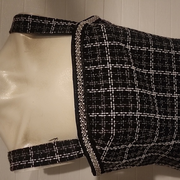 ELIE TAHARI TWEED EMBELLISHED NECK AND BOTTOM SLEEVELESS DRESS SIZE L - Picture 4 of 8